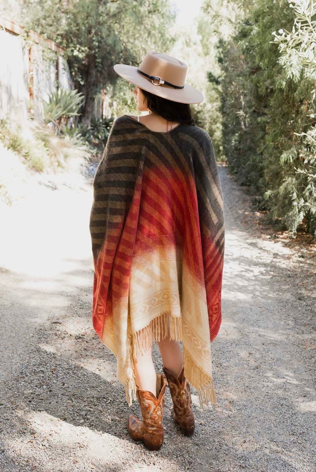 ✨NEW✨ Red/ Brown Cardigan